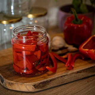 Stiklainis TO 500 ml su auksinės spalvos užsukamu dangteliu fi82/6 – 6 vnt. – photo 8
