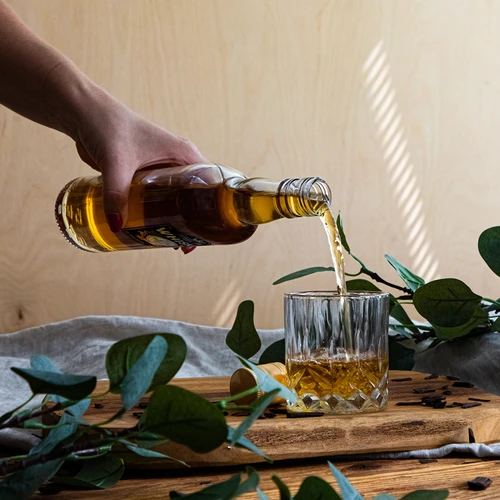 500 ml butelis su užsukamu kamšteliu ir 2 spalvų spauda Whisky - 4 vnt. - 10