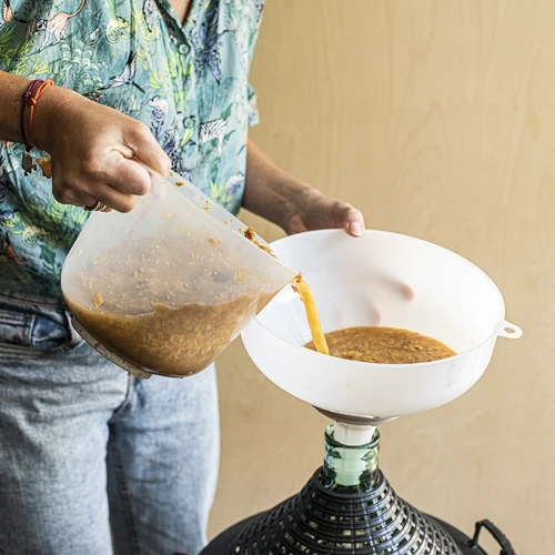 Baltas plastikinis piltuvas Ø 25 cm - 6