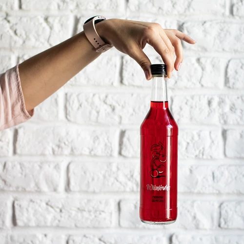 Butelis 0,5 L su užsukamu kamšteliu ir užrašu 'Vyšnių užpiltinė' - 4 vnt. - 8