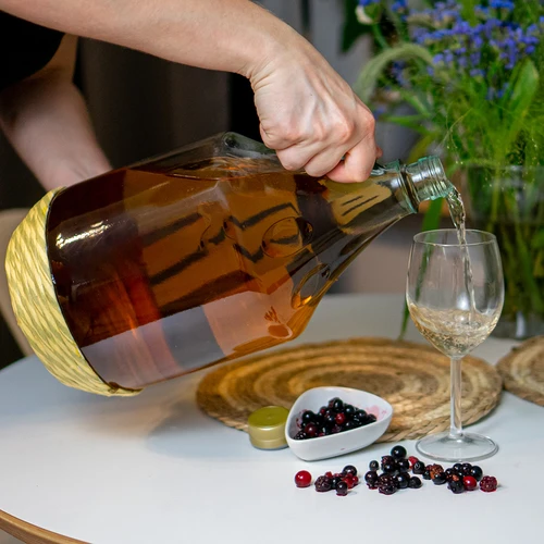 Damadžana Dama 5L su pintu apvalkalu, su užsukamu dangteliu - 5