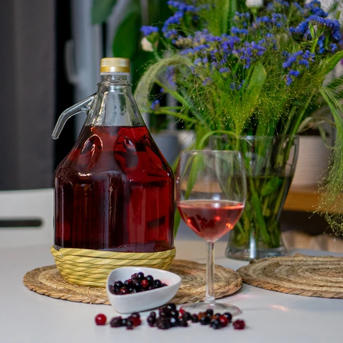 Demižonas Dama 3 l su apsauginiu apvalkalu, su užsukamu dangteliu - 3