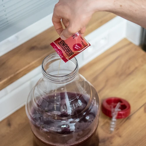 Drożdże winiarskie Burgund bez namnażania, 20 ml - 3