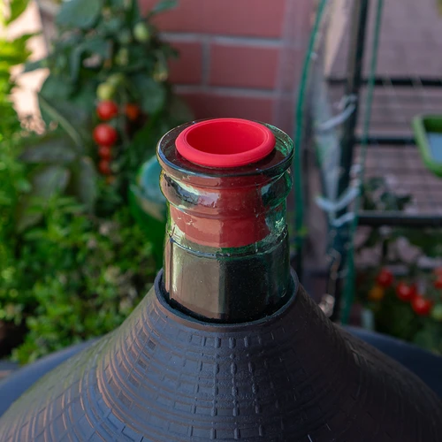 Gaubtas–kamštis balionams ir demižonams – ø 45 mm - 5