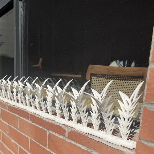 Juostos su spygliais paukščiams atbaidyti, dekoratyvinės, baltos – iš plastiko, 6 vnt. - 11