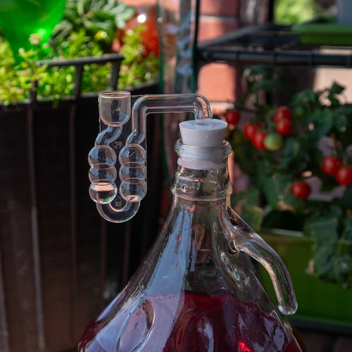 Kamštis balionui fi 32 mm - su uždarymu - 5