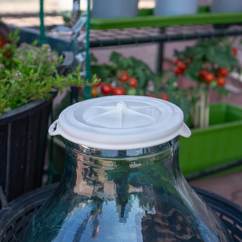 Kepurėlė-kamštis plačiakakliam demižonui - 4