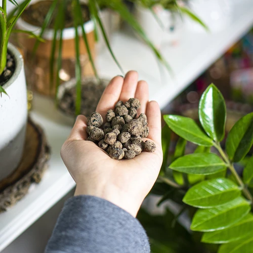 Keramzitas vazoniniams augalams, sodininkystei ir miškams stikle, 10–20 mm, 4L - 13