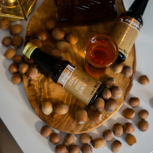 Lazdyno riešuto skonio esencija, skirta 4 L - 40 ml - 11