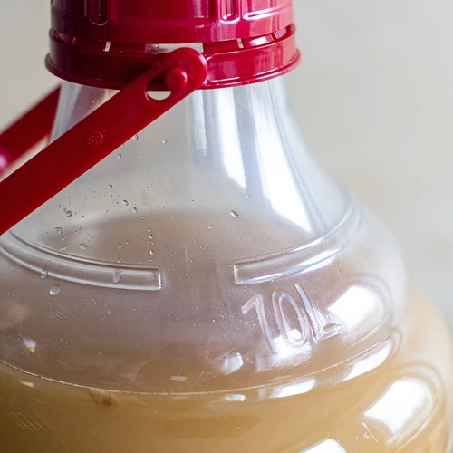 Lengvas, nedūžtantis vyno balionas su rankena, 10 L - 15