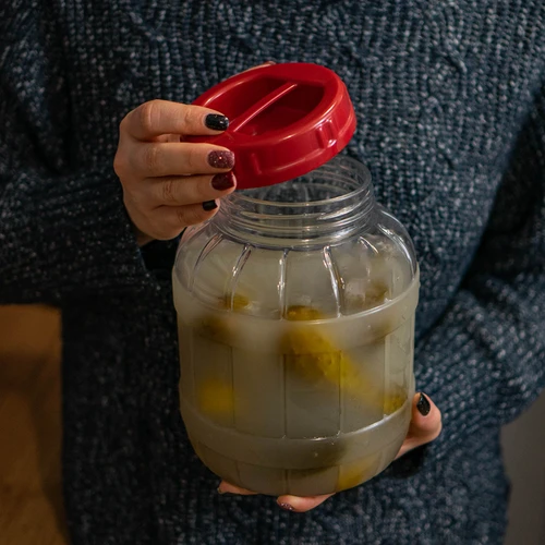 Plastikinis užsukamas dangtelis fi100 TO - 8