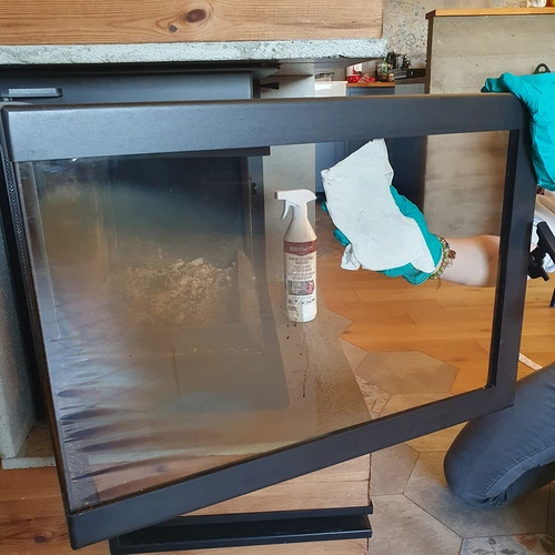 Rūkyklų, orkaičių, grilių, viryklių ir pakūrų valymo skystis - 9