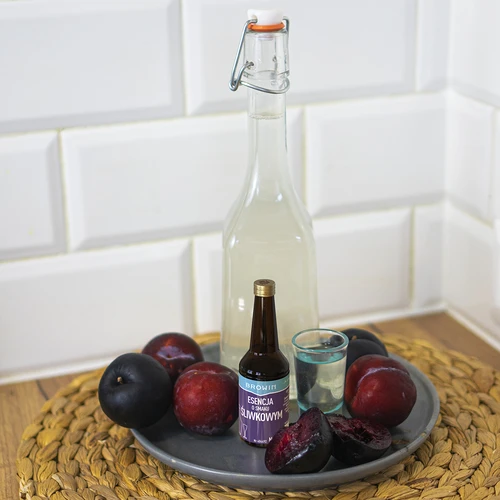 Slyvų skonio esencija, skirta 4 L alkoholio, 40 ml - 8