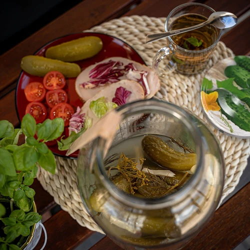 Stiklainis 4 L, spalvotas užsukamas dangtelis + šakutė arba žnyplės - 8