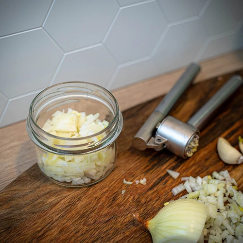 Stiklainis TO 235 ml su spalvotu užsukamu dangteliu fi82 - 6 vnt. - 16