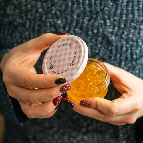 Stiklainis TO 65 ml su spalvotu užsukamu dangteliu fi66 - 6 vnt. - 9