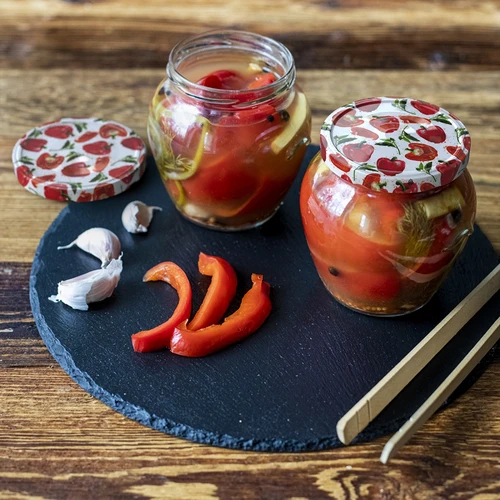 Stiklainis TO Amfora 580 ml su spalvotu užsukamu dangteliu fi82/6 - 6 vnt. - 17