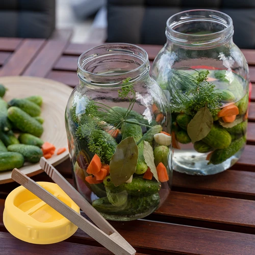 Stiklainis Twist-off 3 l, su žnyplėmis ir plastikiniu fi 100 dangteliu su rankena - 6