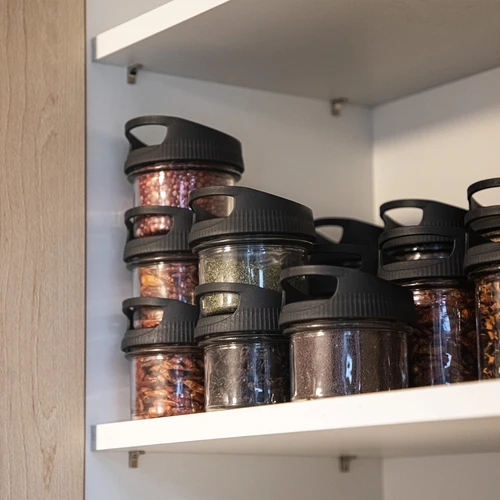 Stiklinis indas 235 ml su kabinimui skirtu užsukamu dangteliu - 7