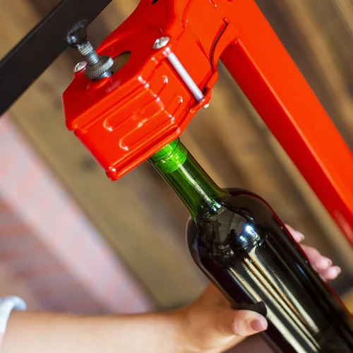 Stovimas butelių kamščiavimo aparatas - 4