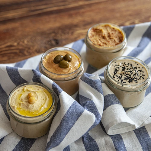 Tiesių sienelių stiklainis 235 ml (fi82) su juodu dangteliu, 6 vnt. - 7