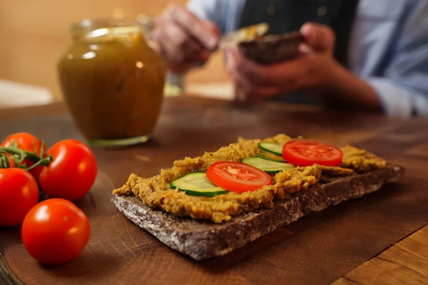 Augalinis lęšių ir moliūgų paštetas iš šinkovaro