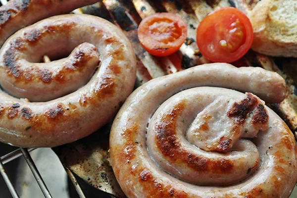Domowa kiełbasa grillowa