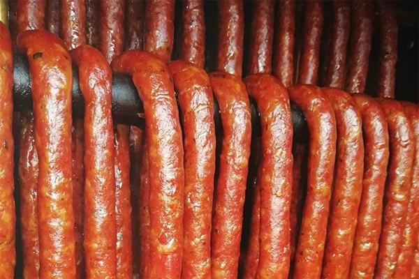 Naminiai kiaulienos kabanosai