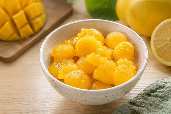 Naminiai mango guminukai su pektinu