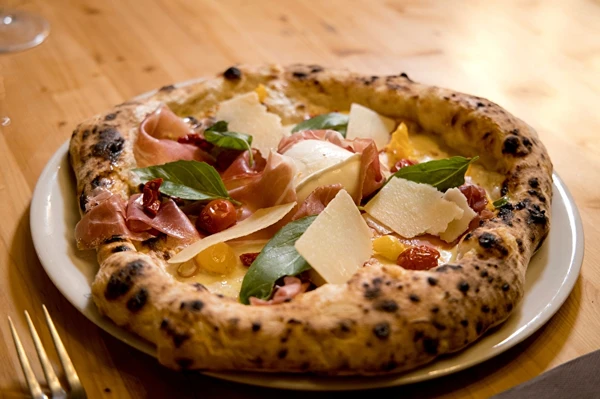 Neapolietiška pica iš dujinio grilio