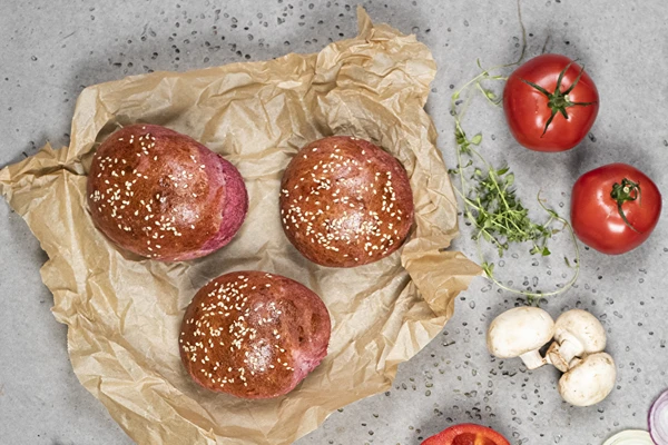 Raudonos bandelės su burokėliais